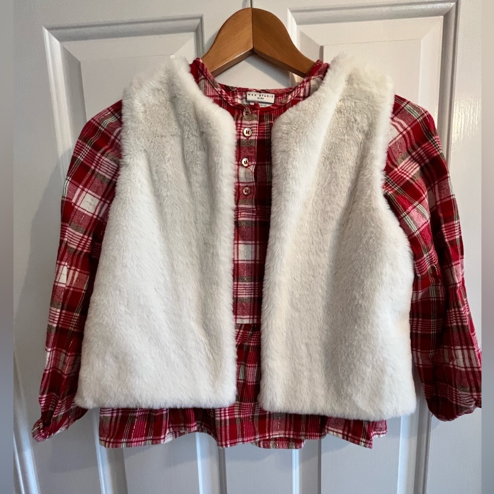 Max Studios kids plaid tunic with faux fur vest. Size L/G (10-12 years old)